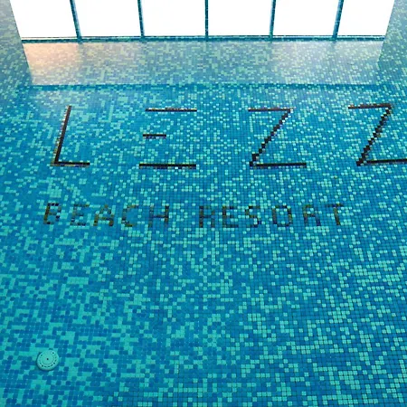 Sara Blu And Pool Apartment