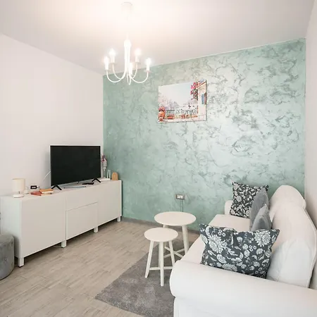 Sara Blu And Pool Apartamento Mamaia